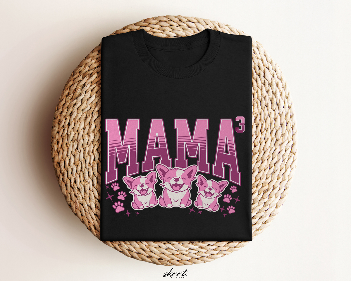 Zwarte oversized T-shirt met roze opschrift “MAMA” en drie katjes