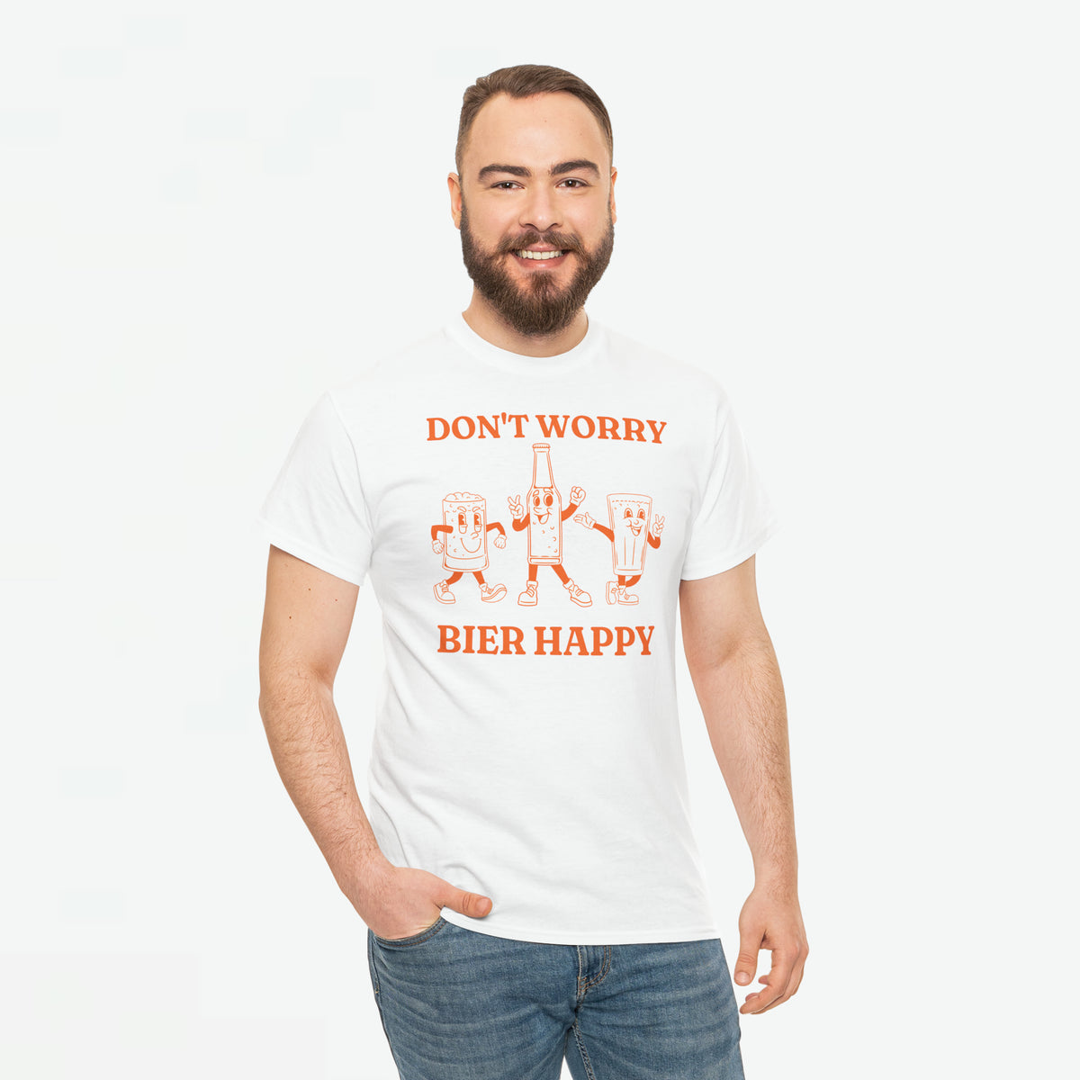 Witte oversize T-shirt met oranje retro print en 'Bier Happy' tekst voorop
