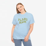Lichtblauwe oversized T-shirt met groene 'PLANT MOM'-print voorop