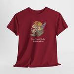 Bordeauxrood T-shirt met bloemenboeketprint en witte tekst midden op de borst.