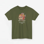Groene T-shirt met klein bloemenboeket en bedrukte tekst onderaan
