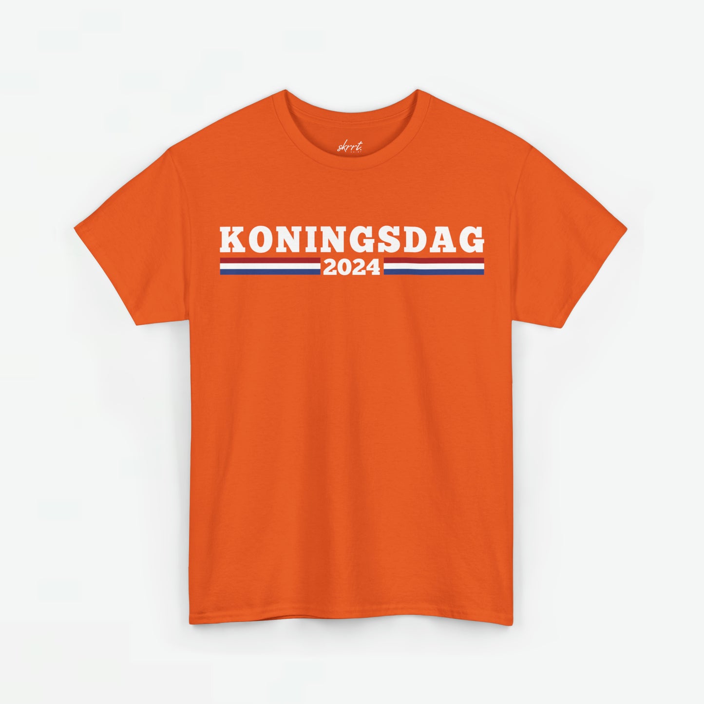 Koningsdag 2024 - witte tekst | Front Print | Koningsdag T-shirt | Oversized | Dames