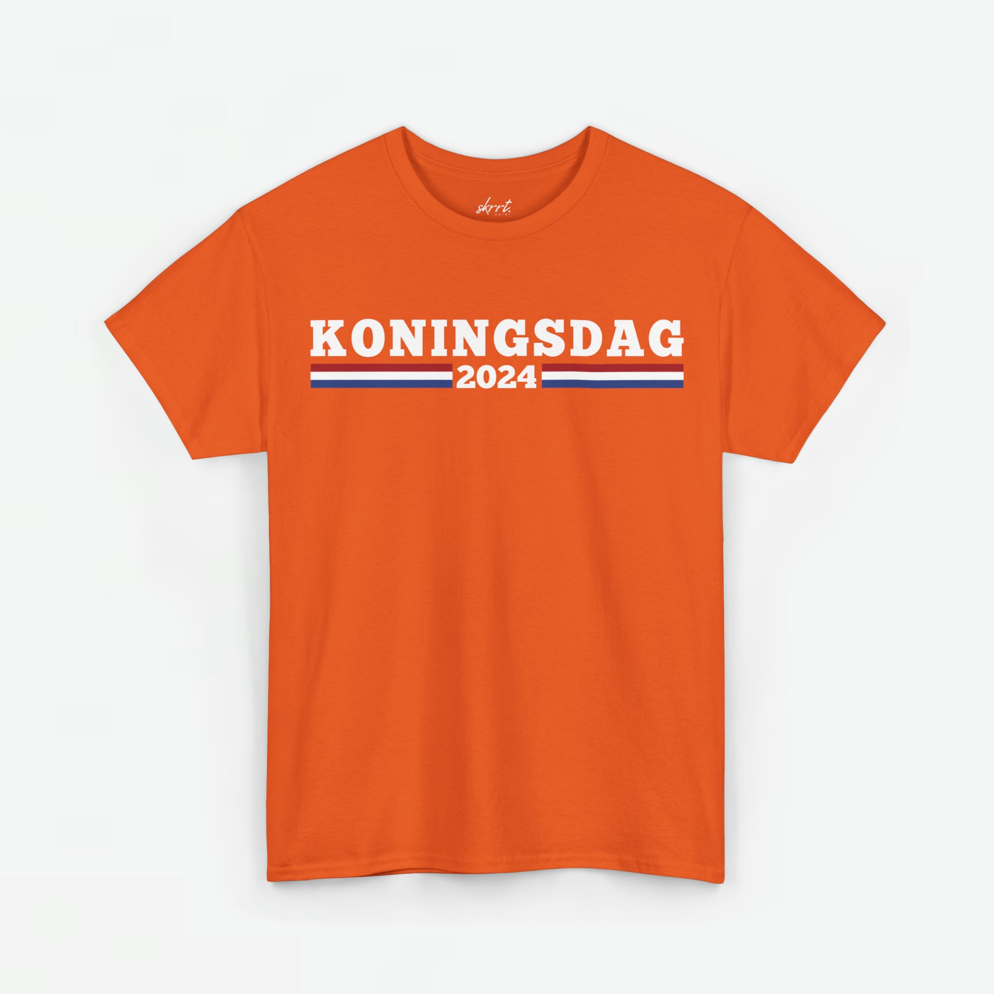 Koningsdag 2024 - witte tekst | Front Print | Koningsdag T-shirt | Oversized | Dames