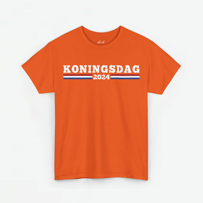 Koningsdag 2024 - witte tekst | Front Print | Koningsdag T-shirt | Oversized | Dames