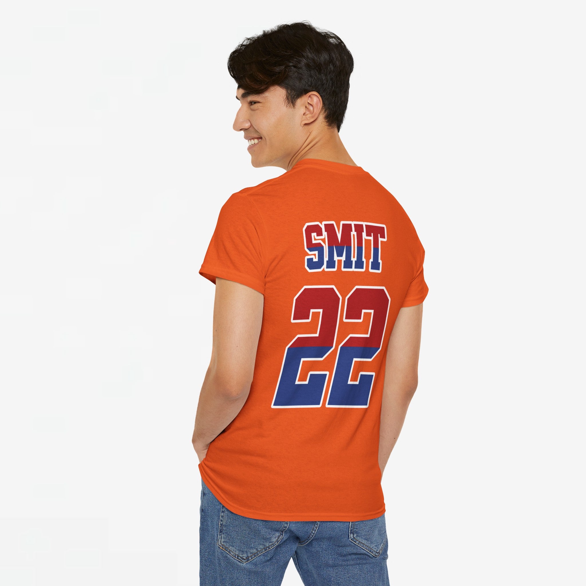 Oranje T-shirt voor EK, WK en Koningsdag - Personaliseer met Naam, Jaar & Rugnummer - HOLLAND (rode en blauwe tekst)