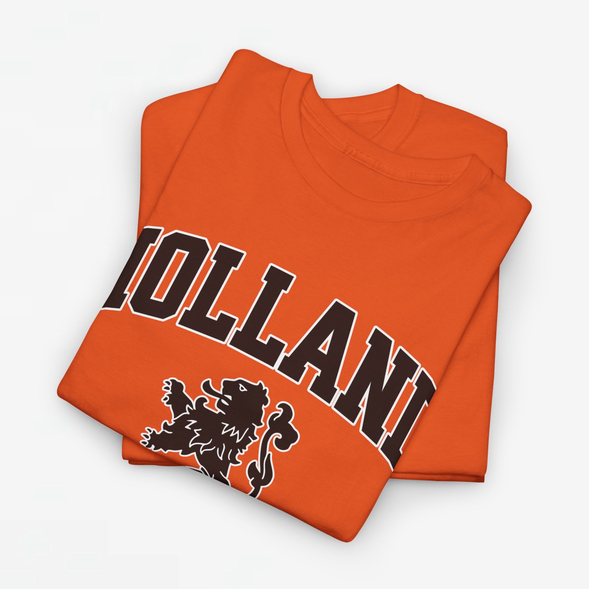 Oranje T-shirt voor EK, WK en Koningsdag - Personaliseer met Naam & Rugnummer - HOLLAND met Leeuw (zwarte tekst)