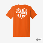 Oranje heren t-shirt met grote rugprint met tekst en hartmotief