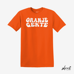 Oranje T-shirt met korte mouwen en witte “ORANJE GEKTE” print op de borst