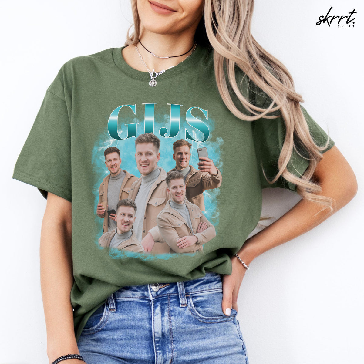 Olijfgroen t-shirt met grote foto- en tekstprint op de borst, ronde hals